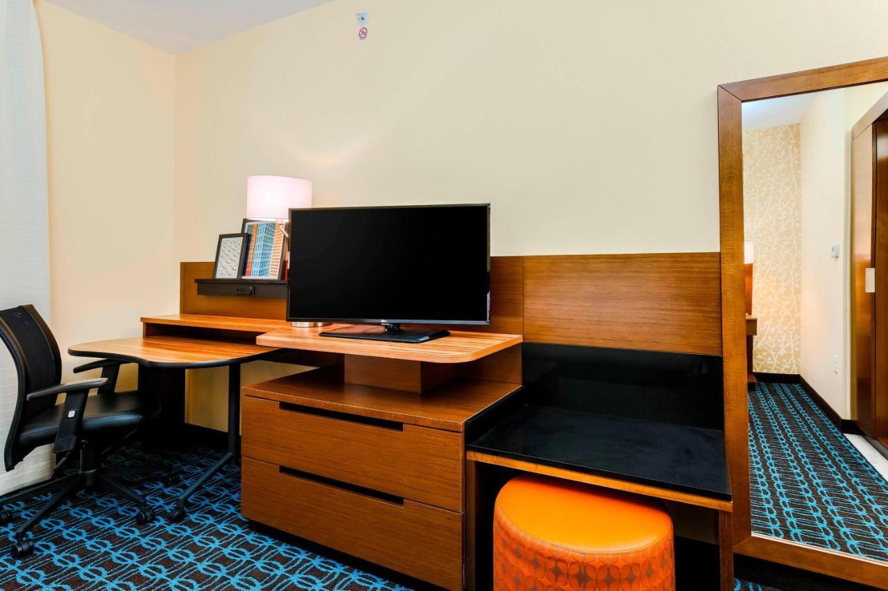 Fairfield Inn & Suites By Marriott Pecos Exterior photo