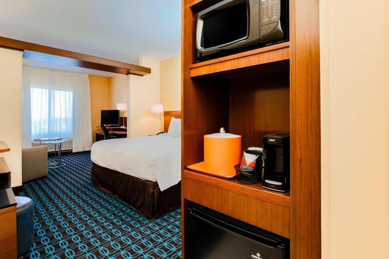 Fairfield Inn & Suites By Marriott Pecos Exterior photo